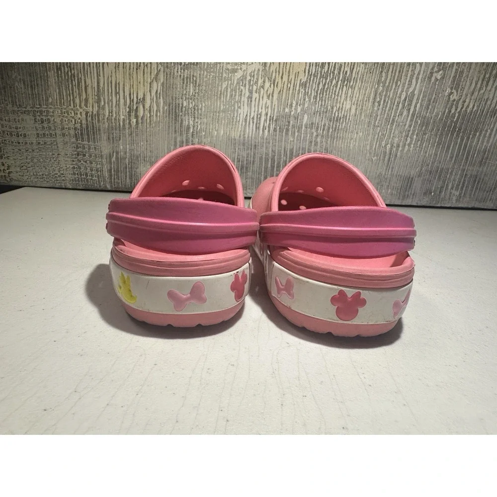 Crocs Minnie Mouse Light-Up Clogs Girls, Size J1, Pink